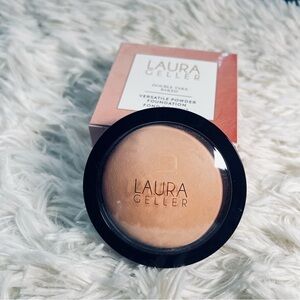 Laura Geller Versatile Powder Foundation - Light
